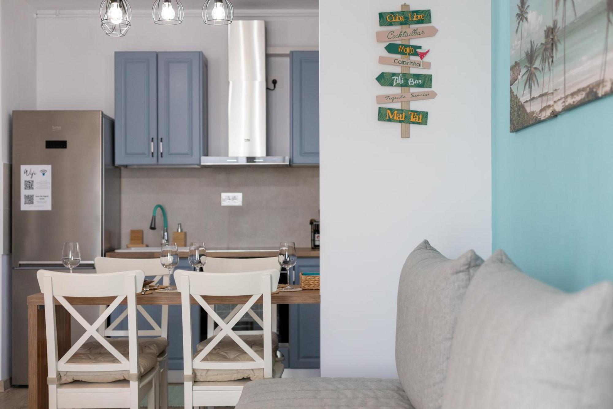 A & A Turquoise View - By Openhouse *